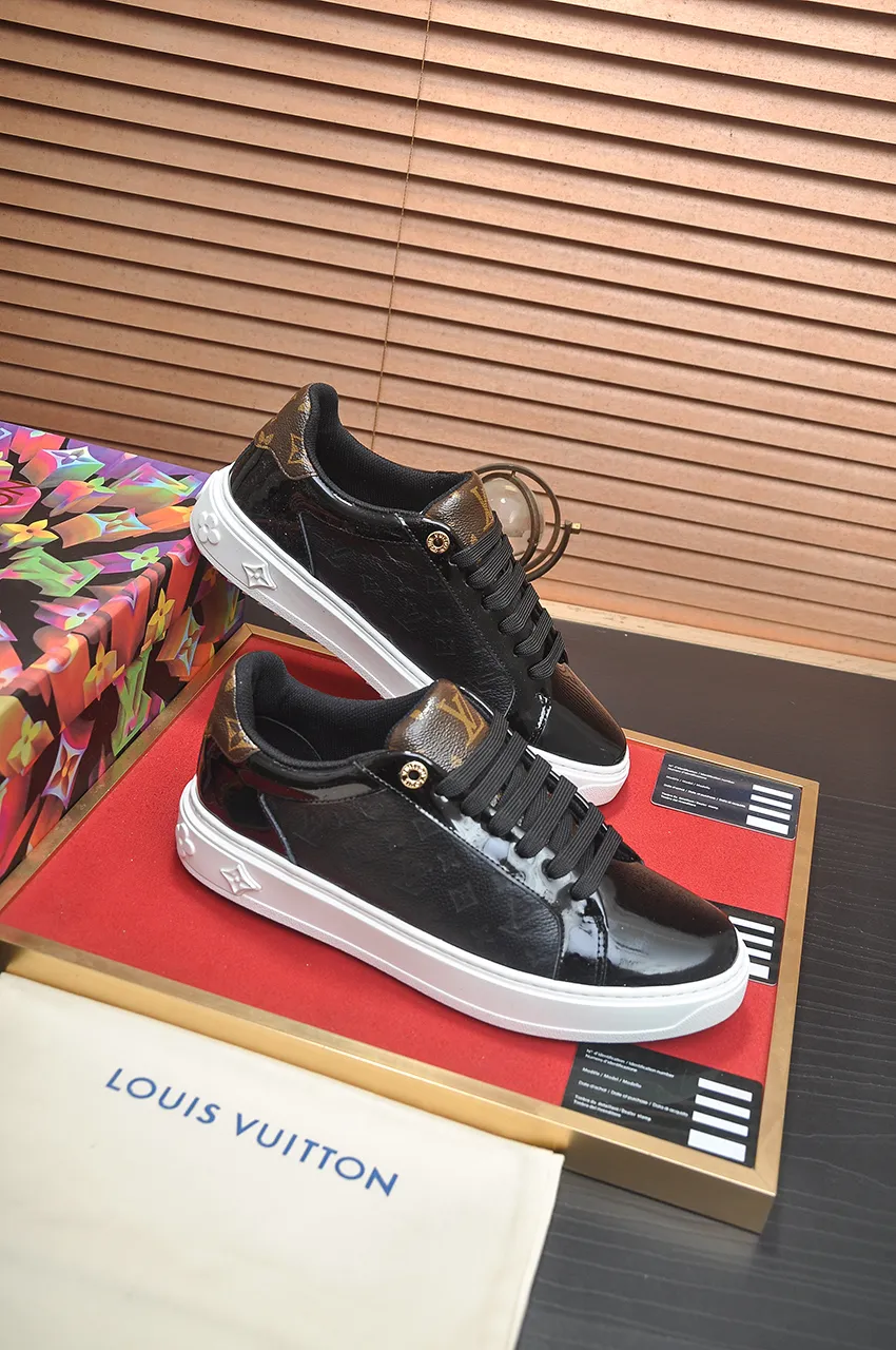 Men's shoes 💰540💶[LOUIS VUITTON] Original order price (water-dyed cowhide lining) new model 🍀LV Louis Vuitton * - top version of LV classic trendy shoes! Made of imported original cowhide, water-dyed cowhide lining, and original wear-resistant rubber outsole! High quality products! Code number 38-45 (45 is custom-made and cannot be returned or exchanged)